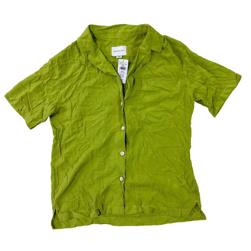 NWT American Eagle Short Sleeve Pocket Button Up Tee Size S
